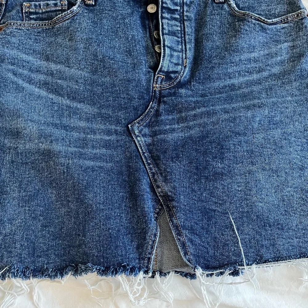 Old Navy High-Rise Denim Mini Skirt Button Fly 5-Pocket size 10